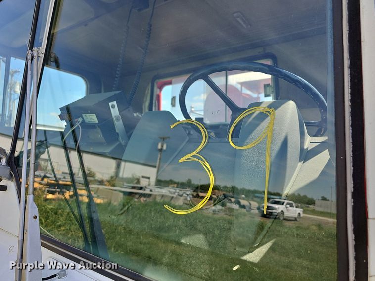 image for item LE9751 1982 Mack MC686F  pumper fire truck