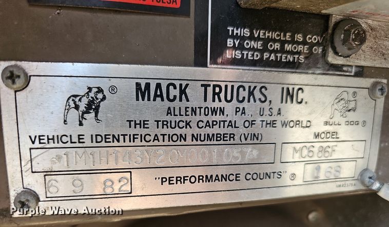 image for item LE9751 1982 Mack MC686F  pumper fire truck