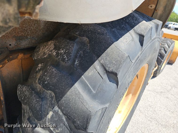 image for item LE9755 2002 Case 580M  backhoe