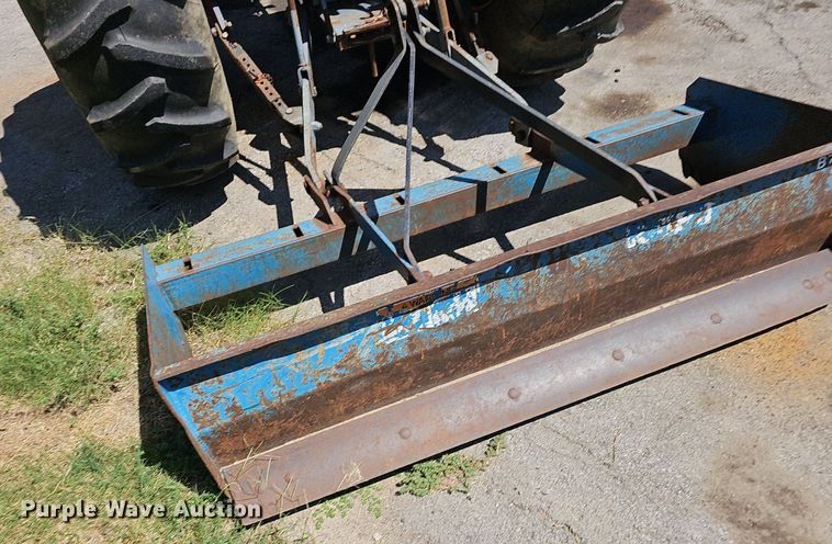 image for item LE9756 Kubota M4900  tractor