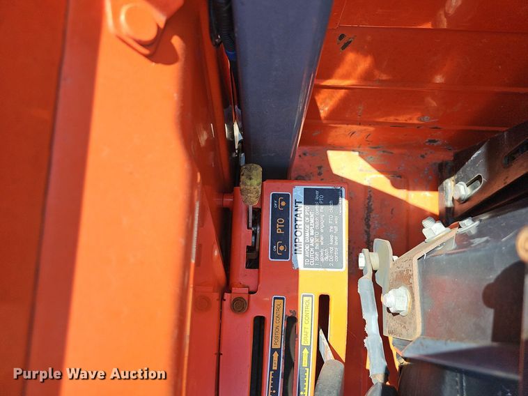 image for item LE9756 Kubota M4900  tractor