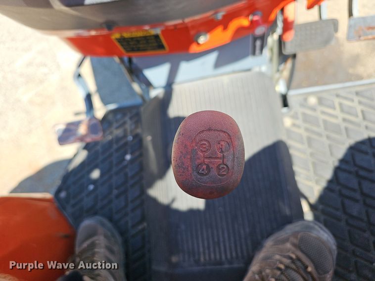 image for item LE9756 Kubota M4900  tractor