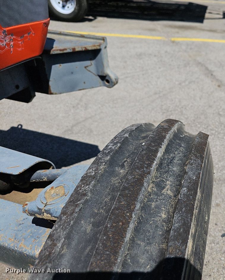 image for item LE9756 Kubota M4900  tractor