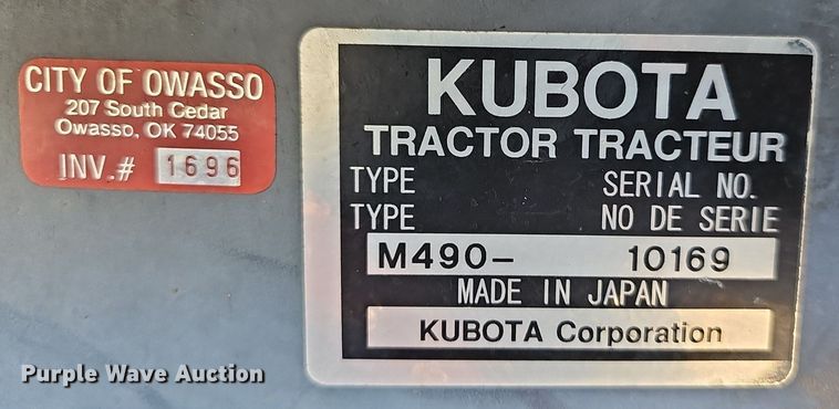 image for item LE9756 Kubota M4900  tractor