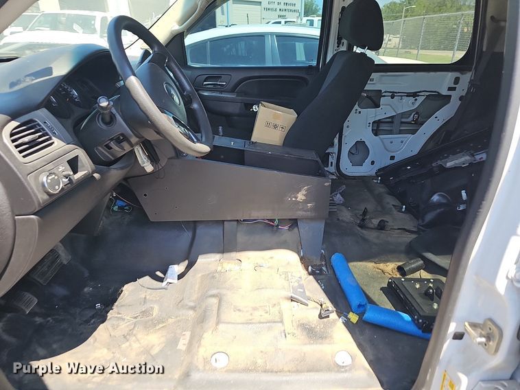 image for item LE9757 2013 Chevrolet Tahoe Police  SUV