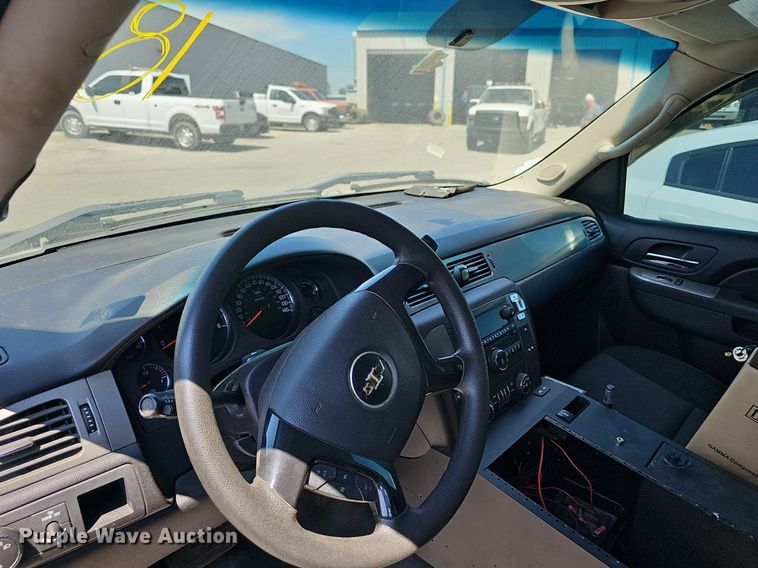 image for item LE9757 2013 Chevrolet Tahoe Police  SUV