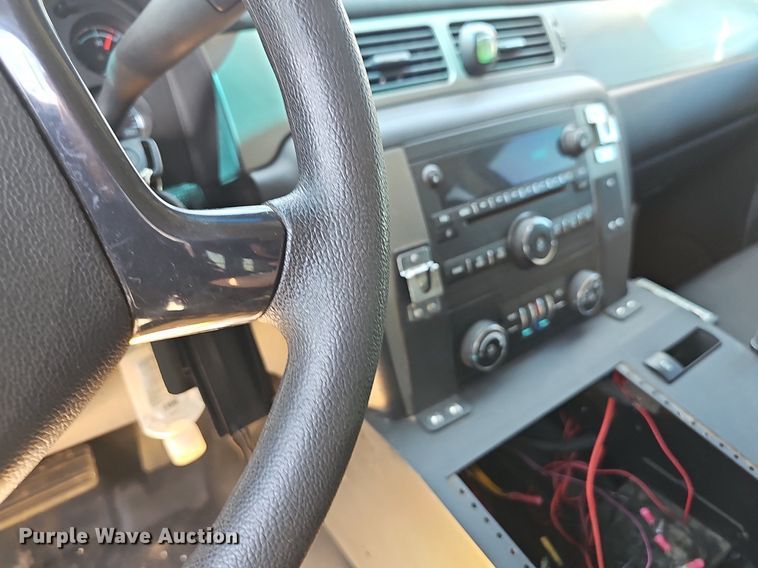 image for item LE9757 2013 Chevrolet Tahoe Police  SUV