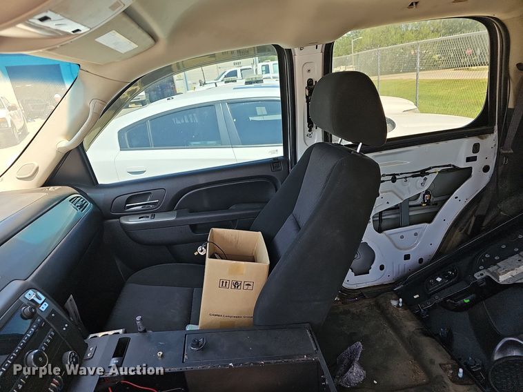 image for item LE9757 2013 Chevrolet Tahoe Police  SUV