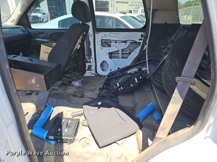 image for item LE9757 2013 Chevrolet Tahoe Police  SUV