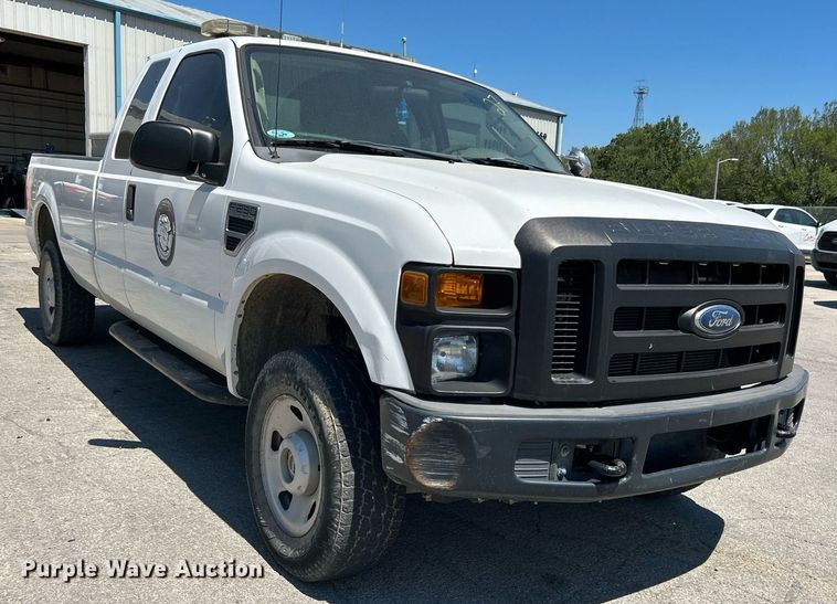 image for item LE9758 2008 Ford F250 Super Duty  SuperCab pickup truck