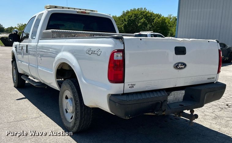 image for item LE9758 2008 Ford F250 Super Duty  SuperCab pickup truck