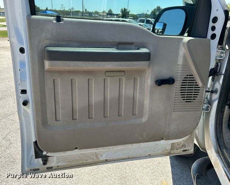 image for item LE9758 2008 Ford F250 Super Duty  SuperCab pickup truck