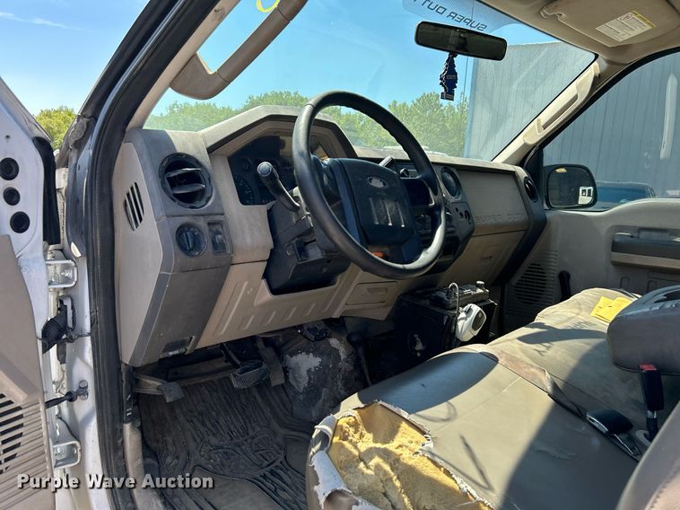 image for item LE9758 2008 Ford F250 Super Duty  SuperCab pickup truck