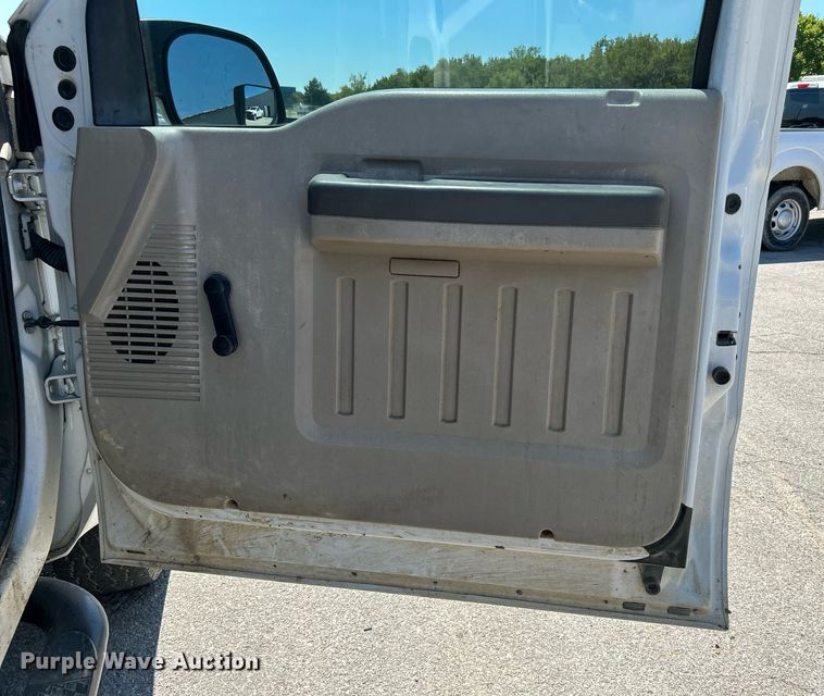 image for item LE9758 2008 Ford F250 Super Duty  SuperCab pickup truck