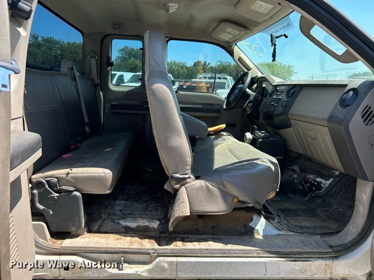 image for item LE9758 2008 Ford F250 Super Duty  SuperCab pickup truck