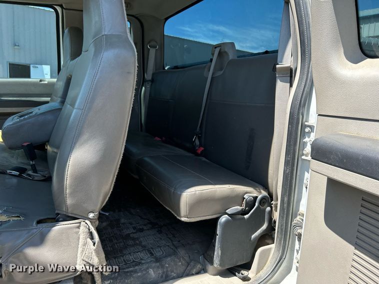 image for item LE9758 2008 Ford F250 Super Duty  SuperCab pickup truck