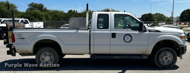 image for item LE9759 2012 Ford F350 Super Duty  SuperCab pickup truck