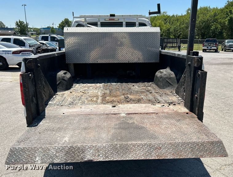 image for item LE9759 2012 Ford F350 Super Duty  SuperCab pickup truck