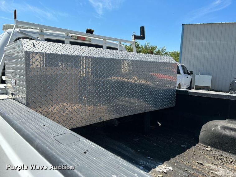 image for item LE9759 2012 Ford F350 Super Duty  SuperCab pickup truck