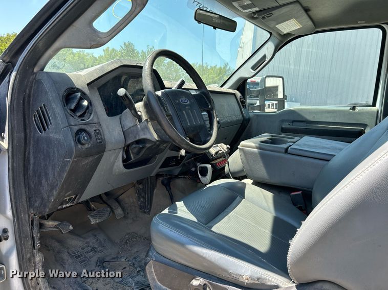 image for item LE9759 2012 Ford F350 Super Duty  SuperCab pickup truck