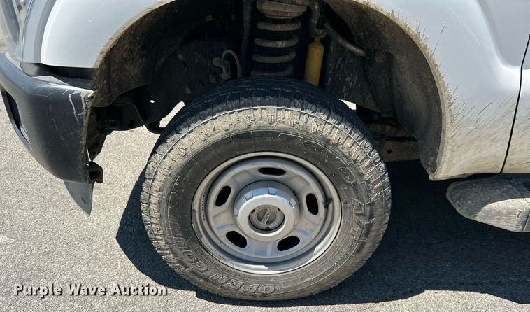 image for item LE9759 2012 Ford F350 Super Duty  SuperCab pickup truck