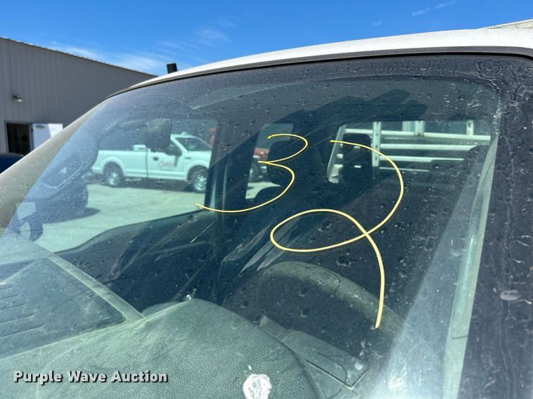 image for item LE9759 2012 Ford F350 Super Duty  SuperCab pickup truck