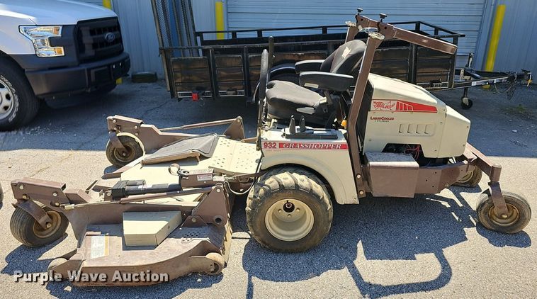 image for item LE9763 Grasshopper 932  ZTR lawn mower