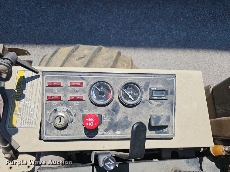 image for item LE9763 Grasshopper 932  ZTR lawn mower