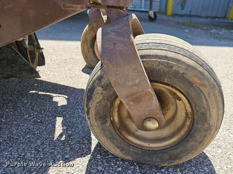 image for item LE9763 Grasshopper 932  ZTR lawn mower