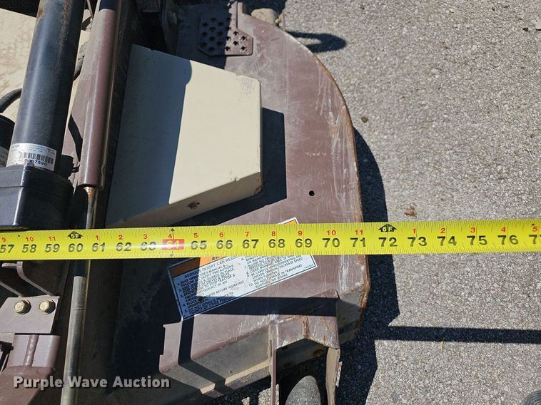 image for item LE9764 Grasshopper 932  ZTR lawn mower