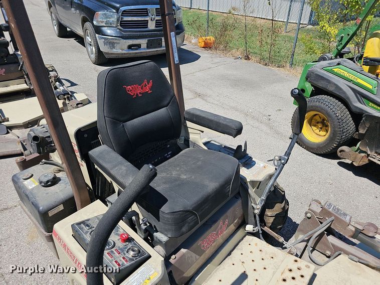 image for item LE9764 Grasshopper 932  ZTR lawn mower