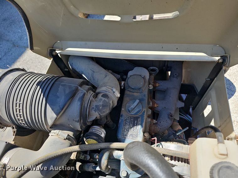 image for item LE9764 Grasshopper 932  ZTR lawn mower