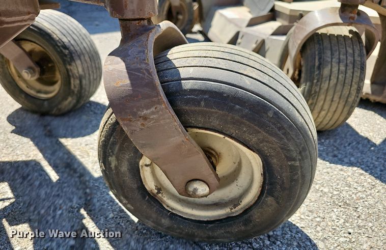 image for item LE9764 Grasshopper 932  ZTR lawn mower