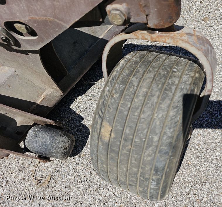 image for item LE9764 Grasshopper 932  ZTR lawn mower