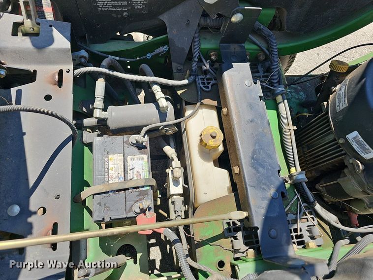 image for item LE9765 John Deere Z920R  ZTR lawn mower