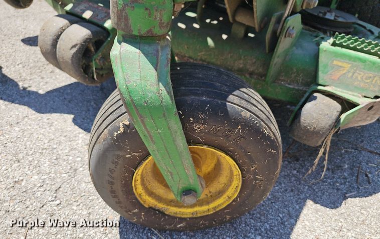 image for item LE9765 John Deere Z920R  ZTR lawn mower