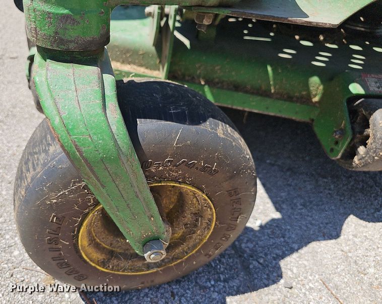 image for item LE9765 John Deere Z920R  ZTR lawn mower