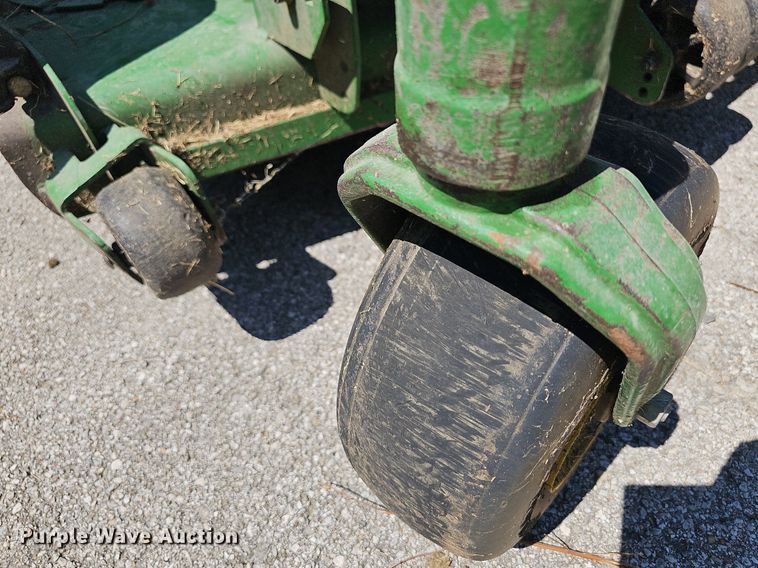 image for item LE9765 John Deere Z920R  ZTR lawn mower