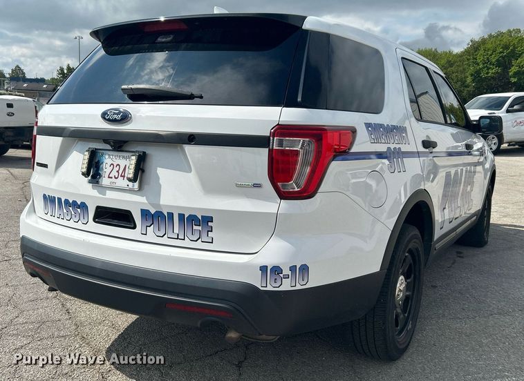 image for item LE9766 2016 Ford Explorer Police Interceptor  SUV