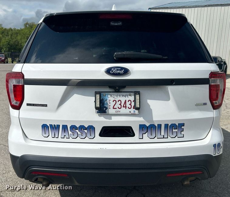 image for item LE9766 2016 Ford Explorer Police Interceptor  SUV