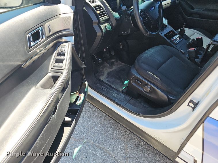 image for item LE9766 2016 Ford Explorer Police Interceptor  SUV