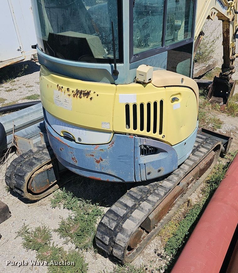 image for item LE9767 2005 Yanmar VI027-3  mini excavator