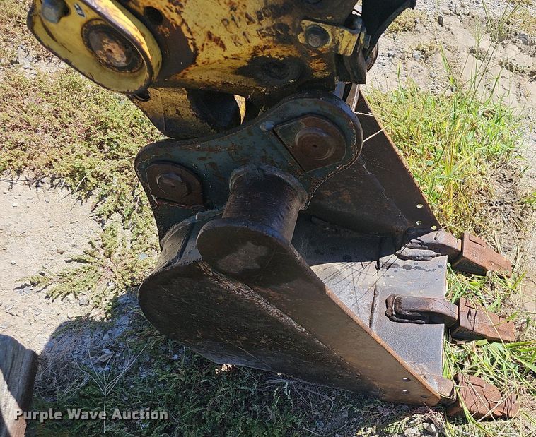 image for item LE9767 2005 Yanmar VI027-3  mini excavator