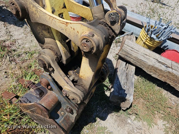 image for item LE9767 2005 Yanmar VI027-3  mini excavator