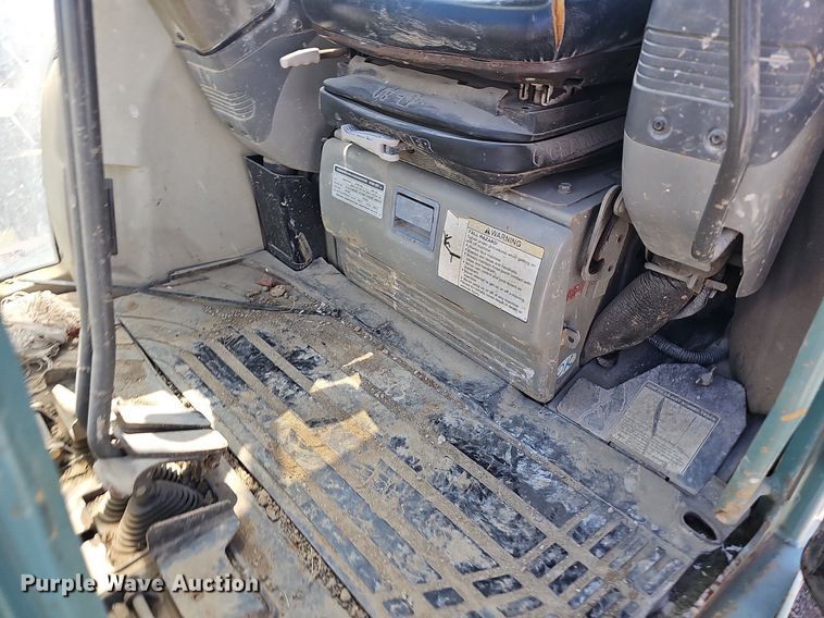 image for item LE9767 2005 Yanmar VI027-3  mini excavator