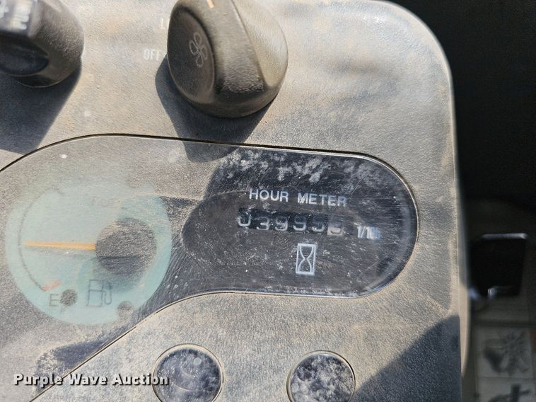 image for item LE9767 2005 Yanmar VI027-3  mini excavator