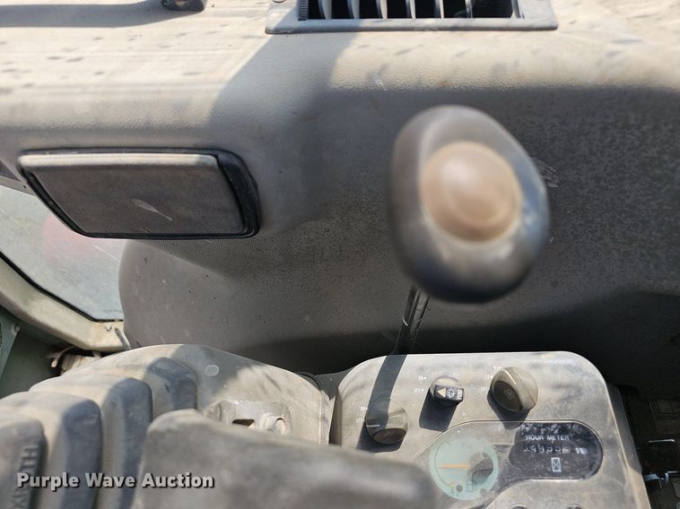 image for item LE9767 2005 Yanmar VI027-3  mini excavator