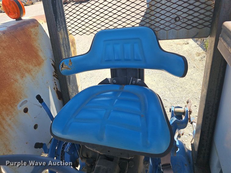 image for item LE9768 1988 Ford 6610  tractor