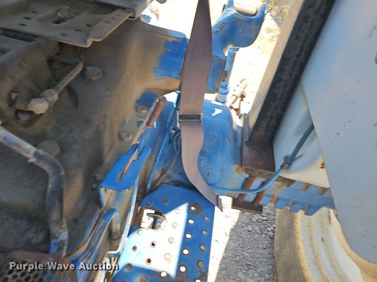 image for item LE9768 1988 Ford 6610  tractor