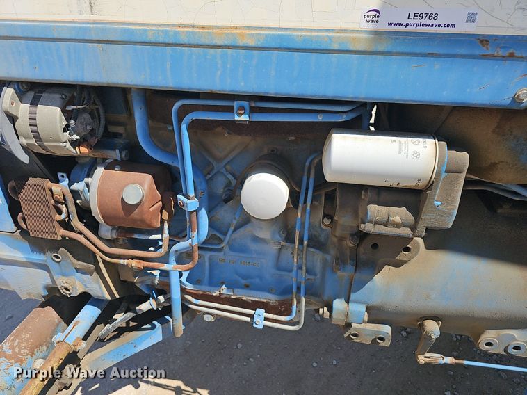 image for item LE9768 1988 Ford 6610  tractor